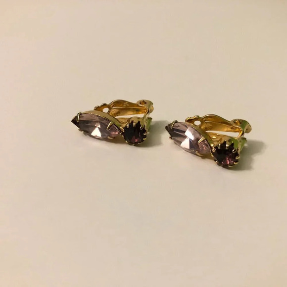 Lot of  2 Clip On Earrings Pearl Style Costume Jewelry - Picture 8 of 12